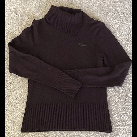 🆕🔥🎉HOST PICK BCBG MAX AZARIA HOST PICK SUPER STYLISH&SOO SOFT&BCBG EMBLEM - Picture 2 of 6